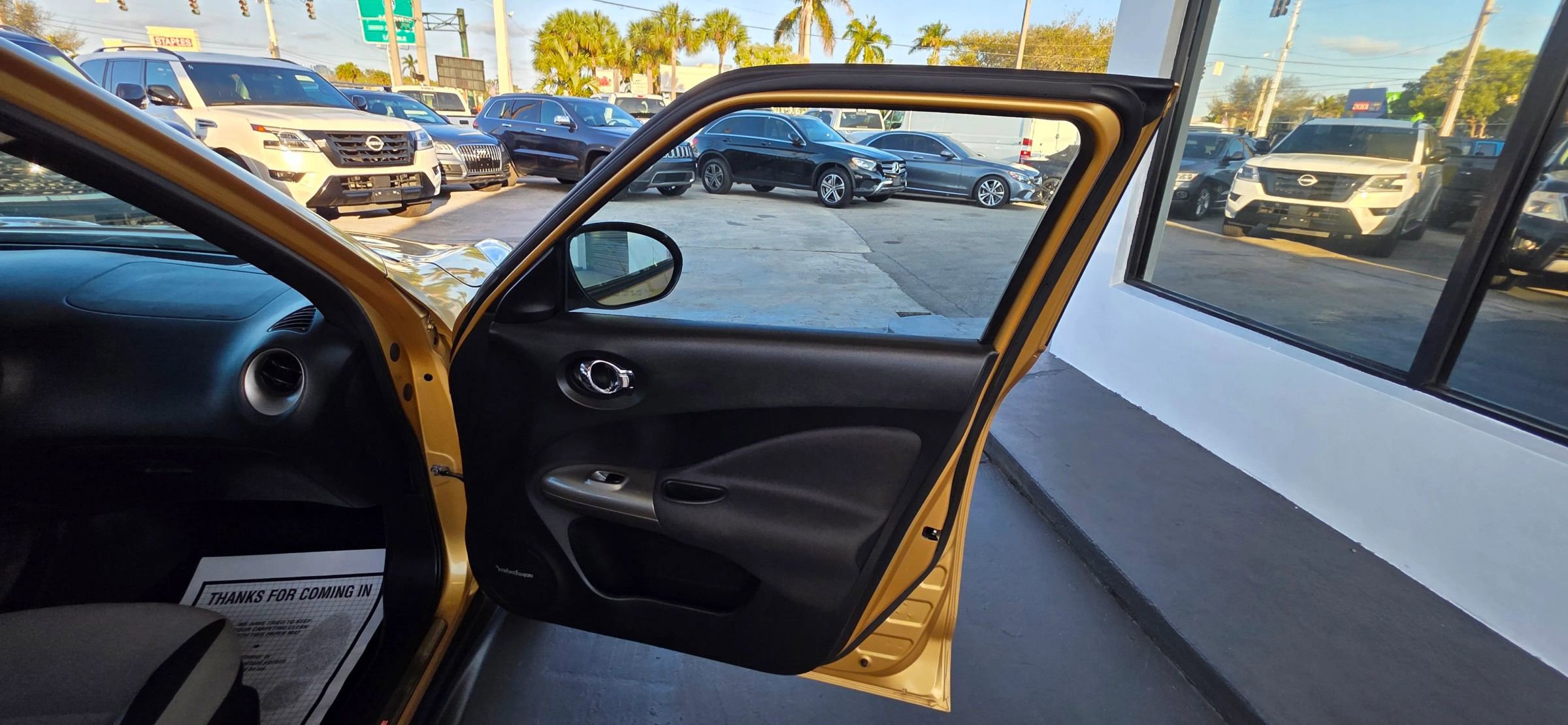 Used 2013 Nissan Juke SV w/ Midnight Edition image 19