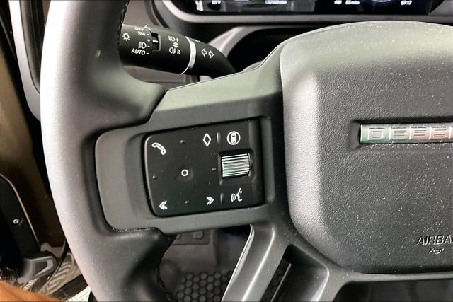 Used 2025 Land Rover Defender 110 X-Dynamic SE AWD/4WD image 10