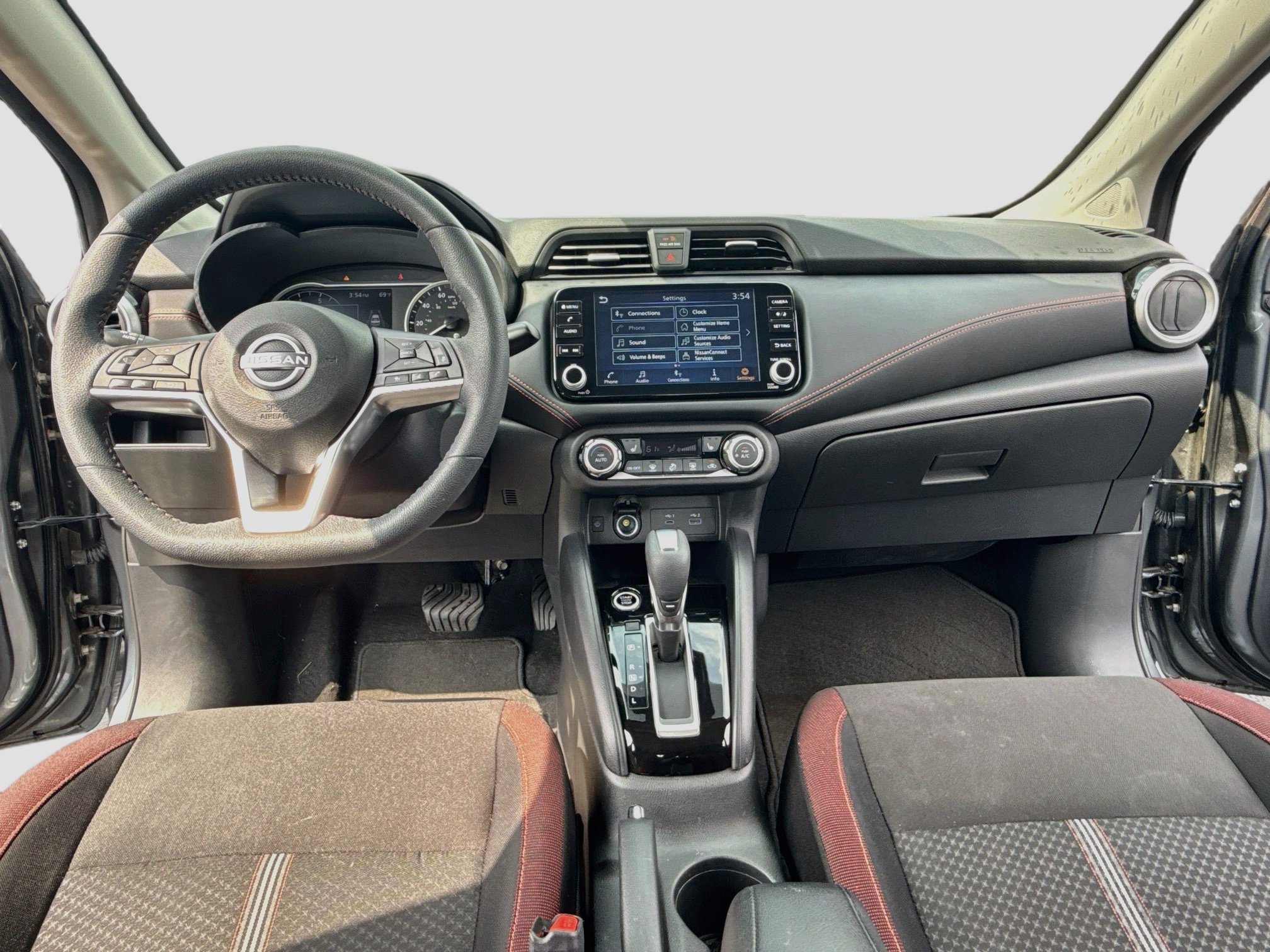 Certified 2024 Nissan Versa SR w/ Trunk Package FWD image 14