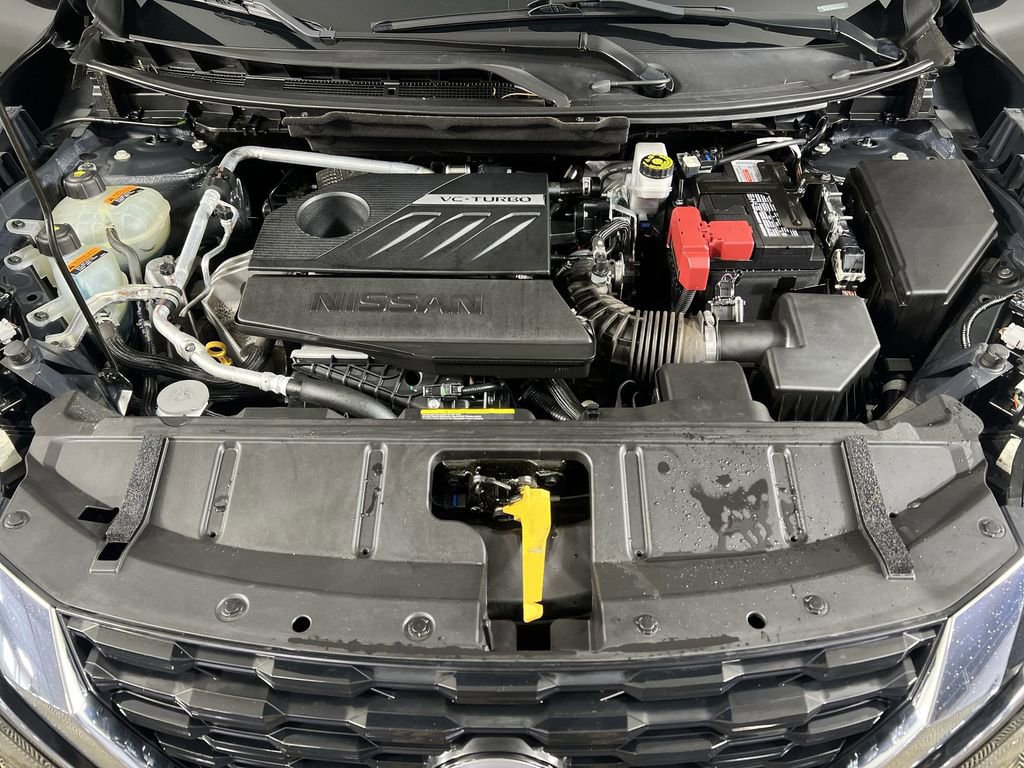 Used 2023 Nissan Rogue S image 28