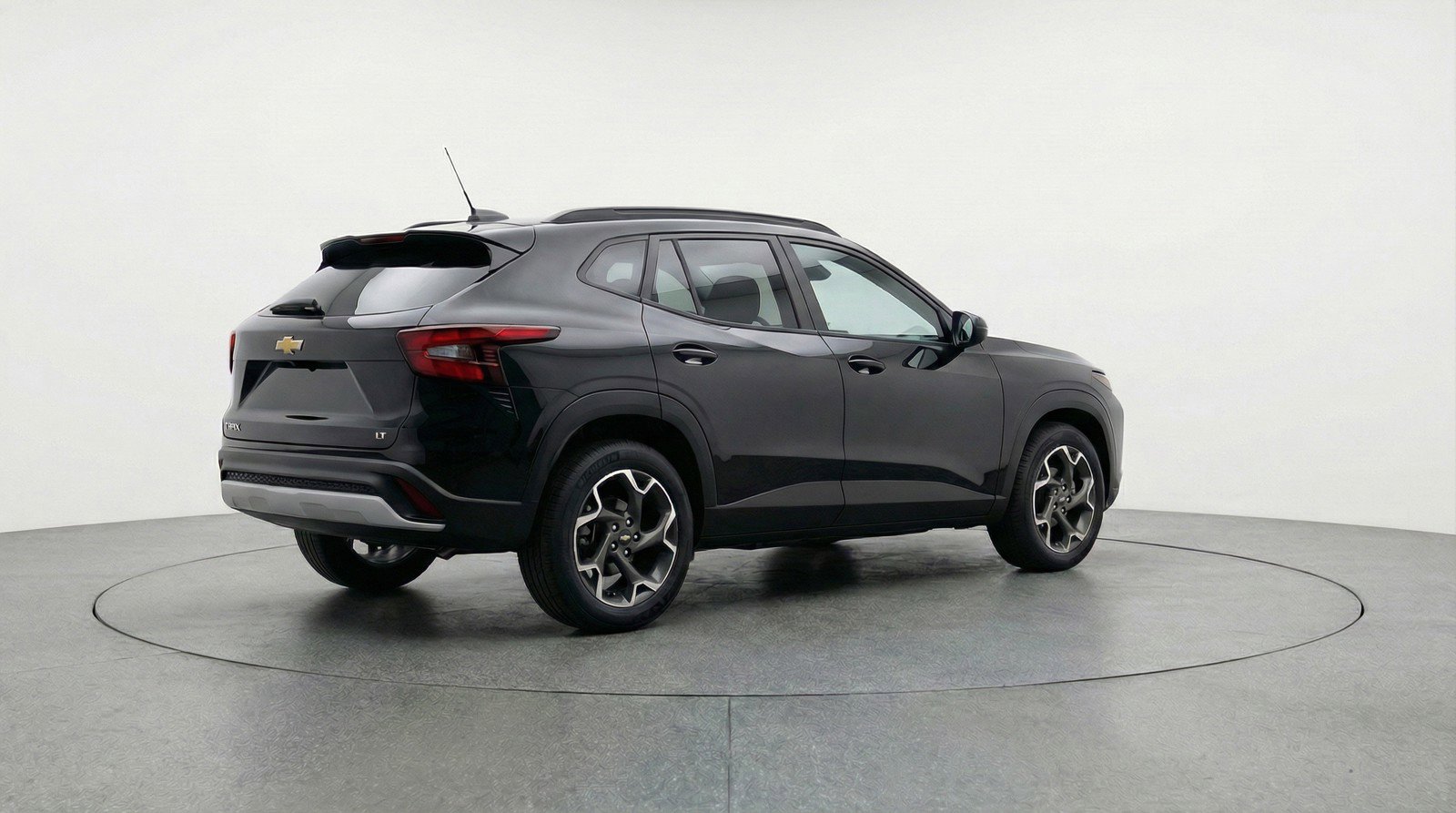 Used 2025 Chevrolet Trax LT w/ LT Convenience Package FWD image 9