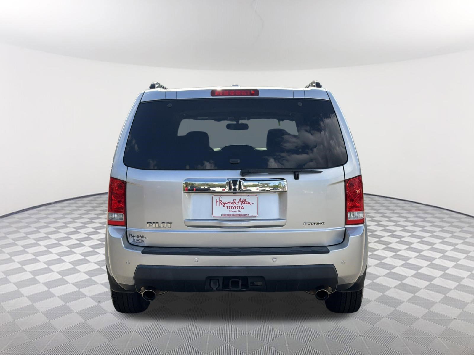 Used 2010 Honda Pilot Touring image 16