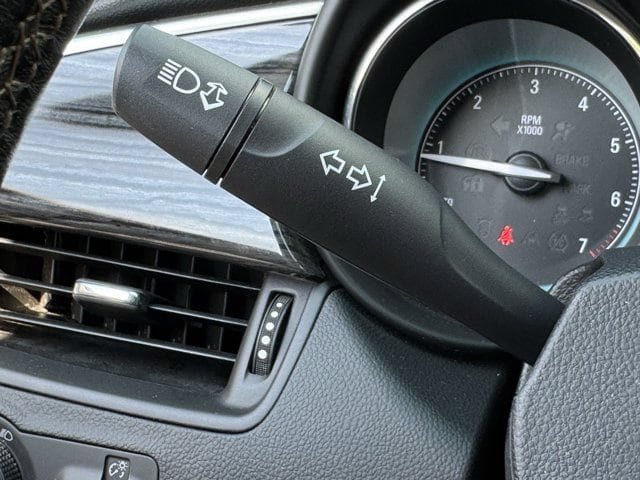 Used 2017 Buick Envision Essence FWD image 24