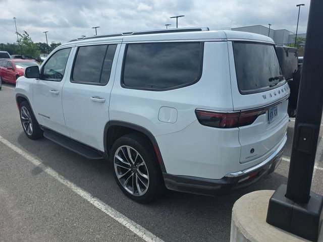 Used 2022 Jeep Wagoneer Series II w/ Premium Group I AWD/4WD image 2