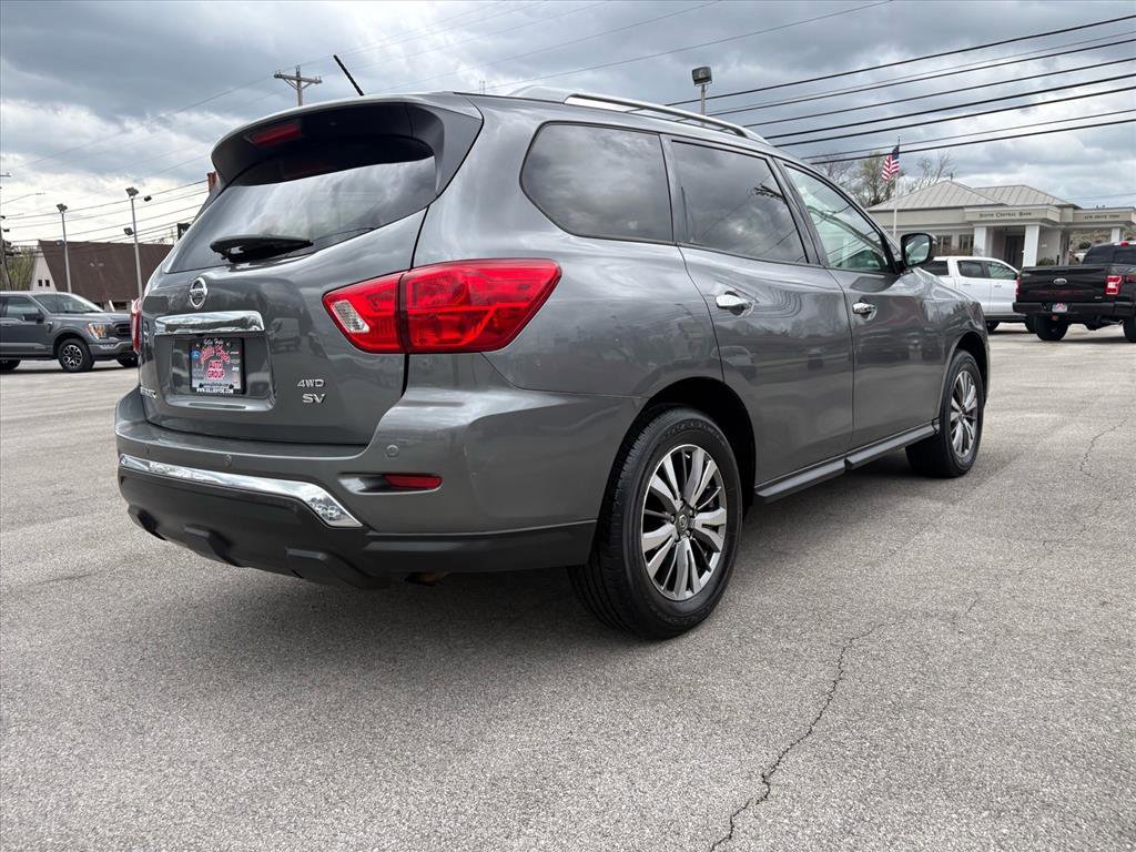 Used 2018 Nissan Pathfinder SV image 14
