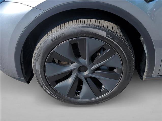 Used 2025 Tesla Model Y Long Range RWD image 25