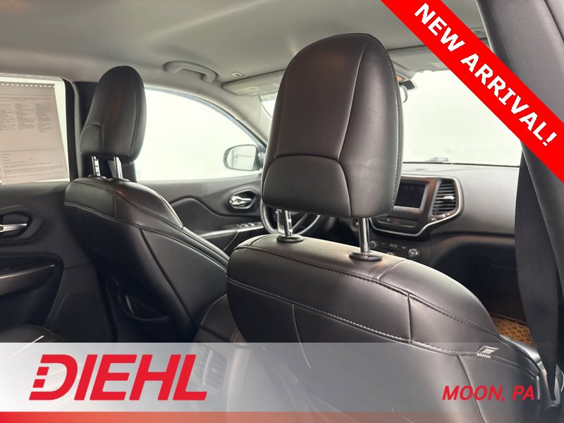 Used 2019 Jeep Cherokee Latitude Plus w/ Cold Weather Group image 9