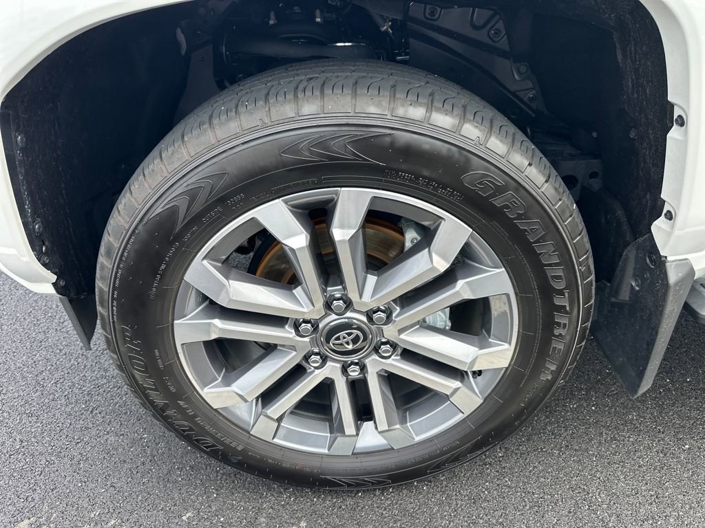 Used 2025 Toyota 4Runner Limited w/ Tow Technology Package image 12