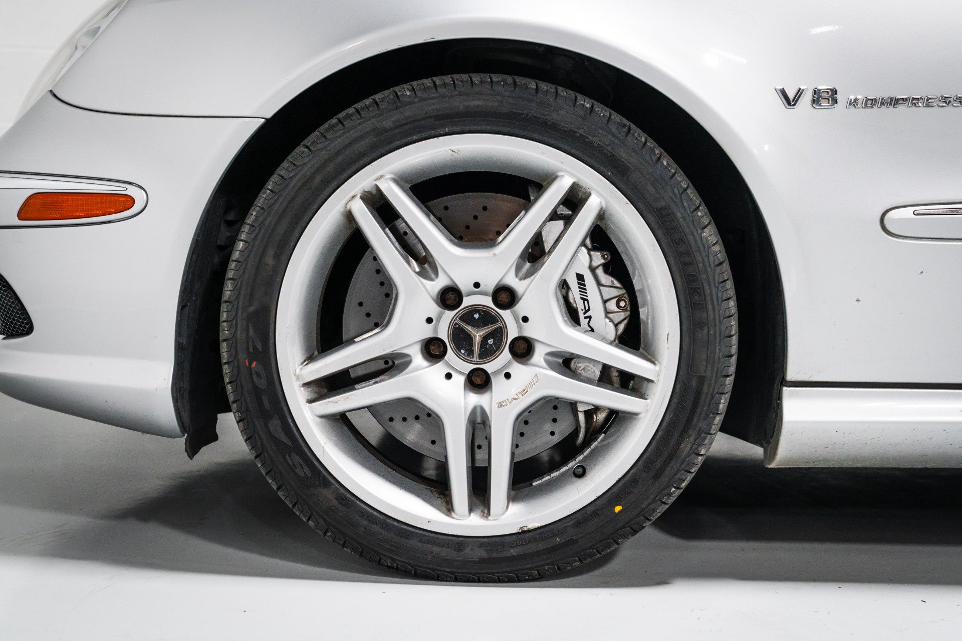 Used 2005 Mercedes-Benz E 55 AMG Sedan image 9