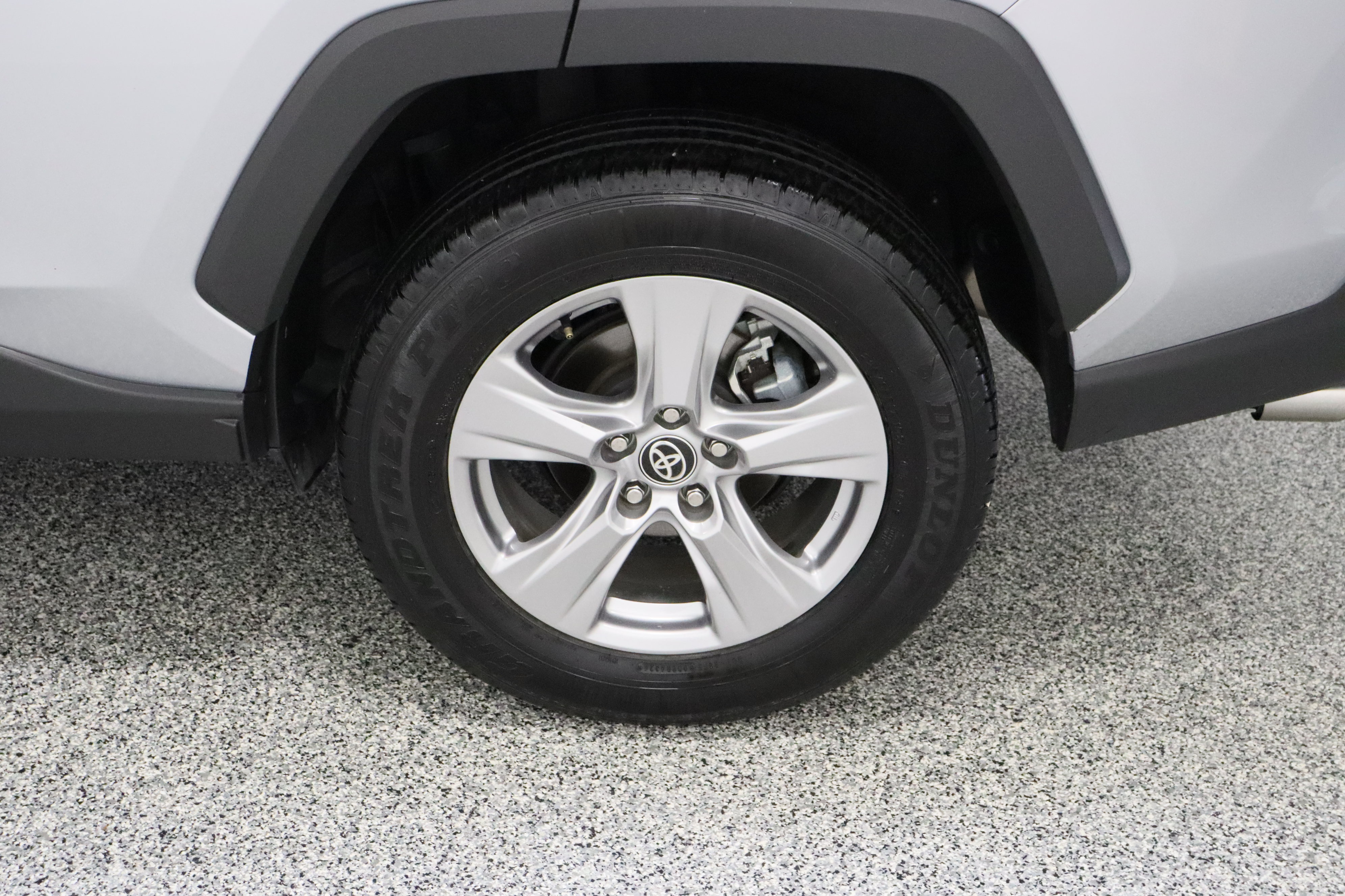 Used 2025 Toyota RAV4 XLE FWD image 10