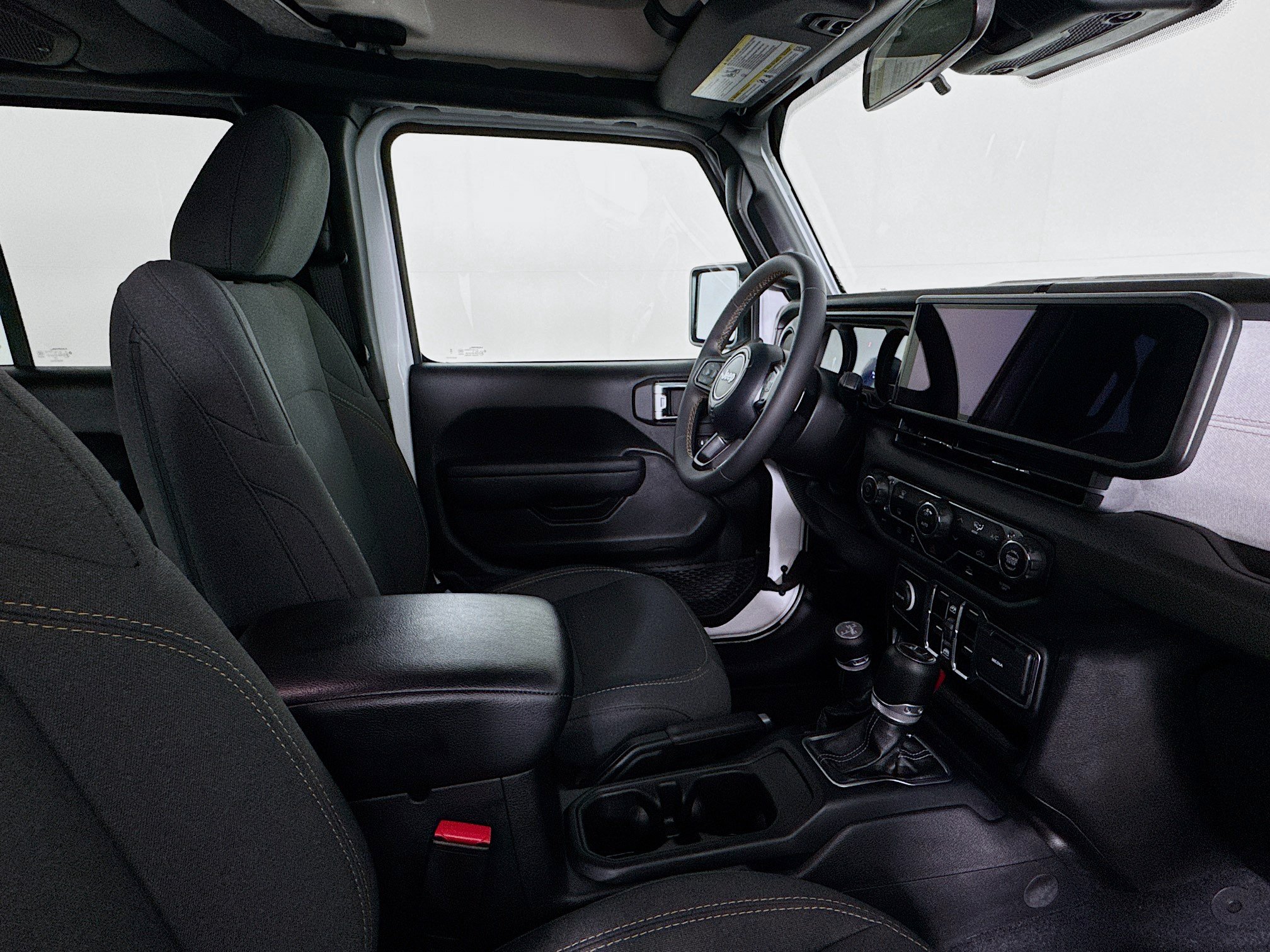 Used 2024 Jeep Wrangler Unlimited AWD/4WD image 28