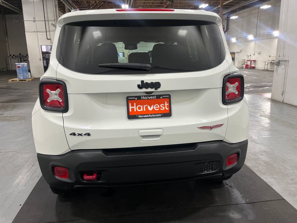 Used 2023 Jeep Renegade Trailhawk image 6