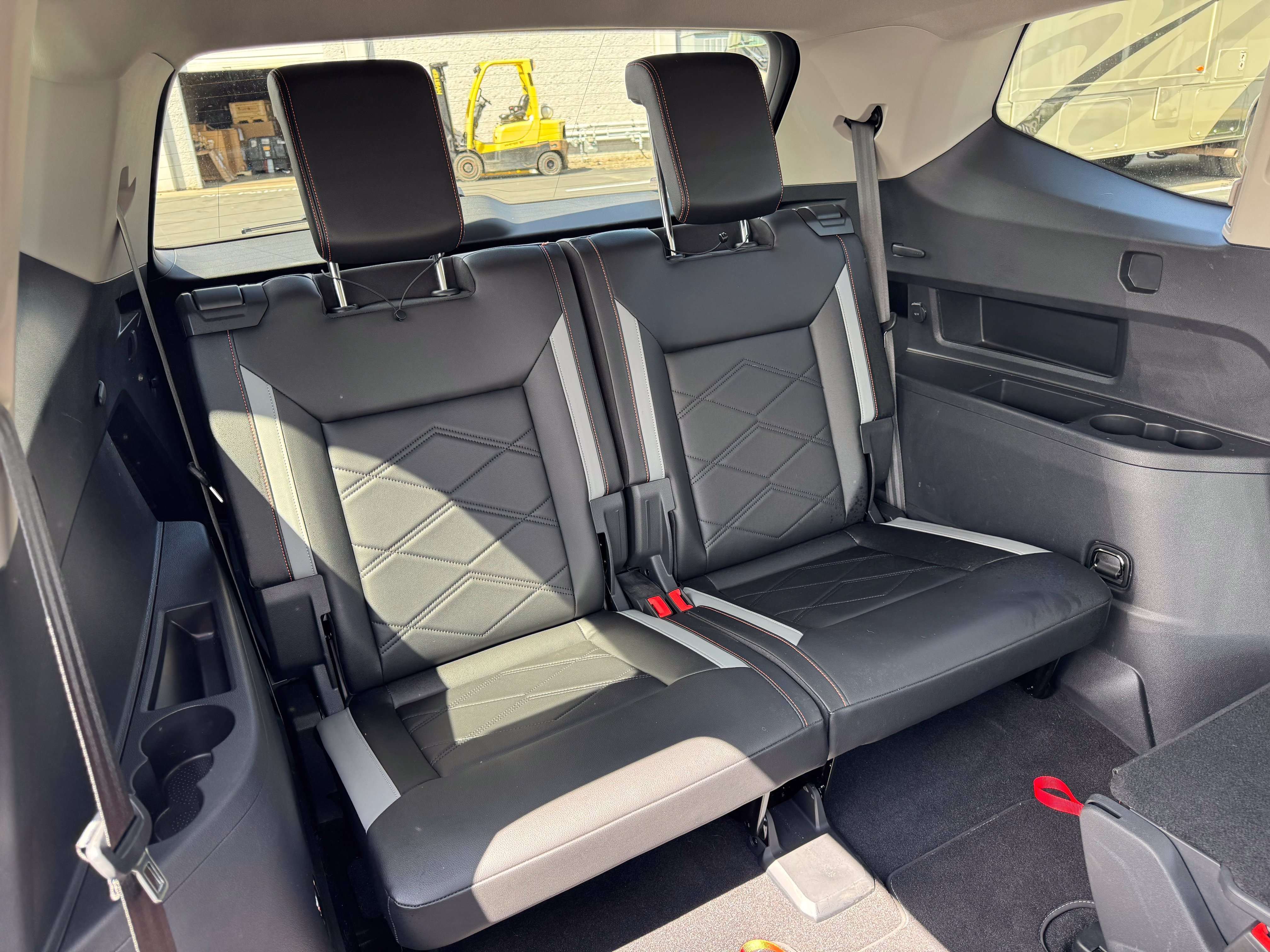 Used 2024 Volkswagen Atlas Peak Edition SEL AWD/4WD image 34