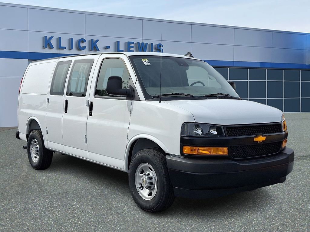 New 2025 Chevrolet Express 3500 w/ Driver Convenience Package image 1