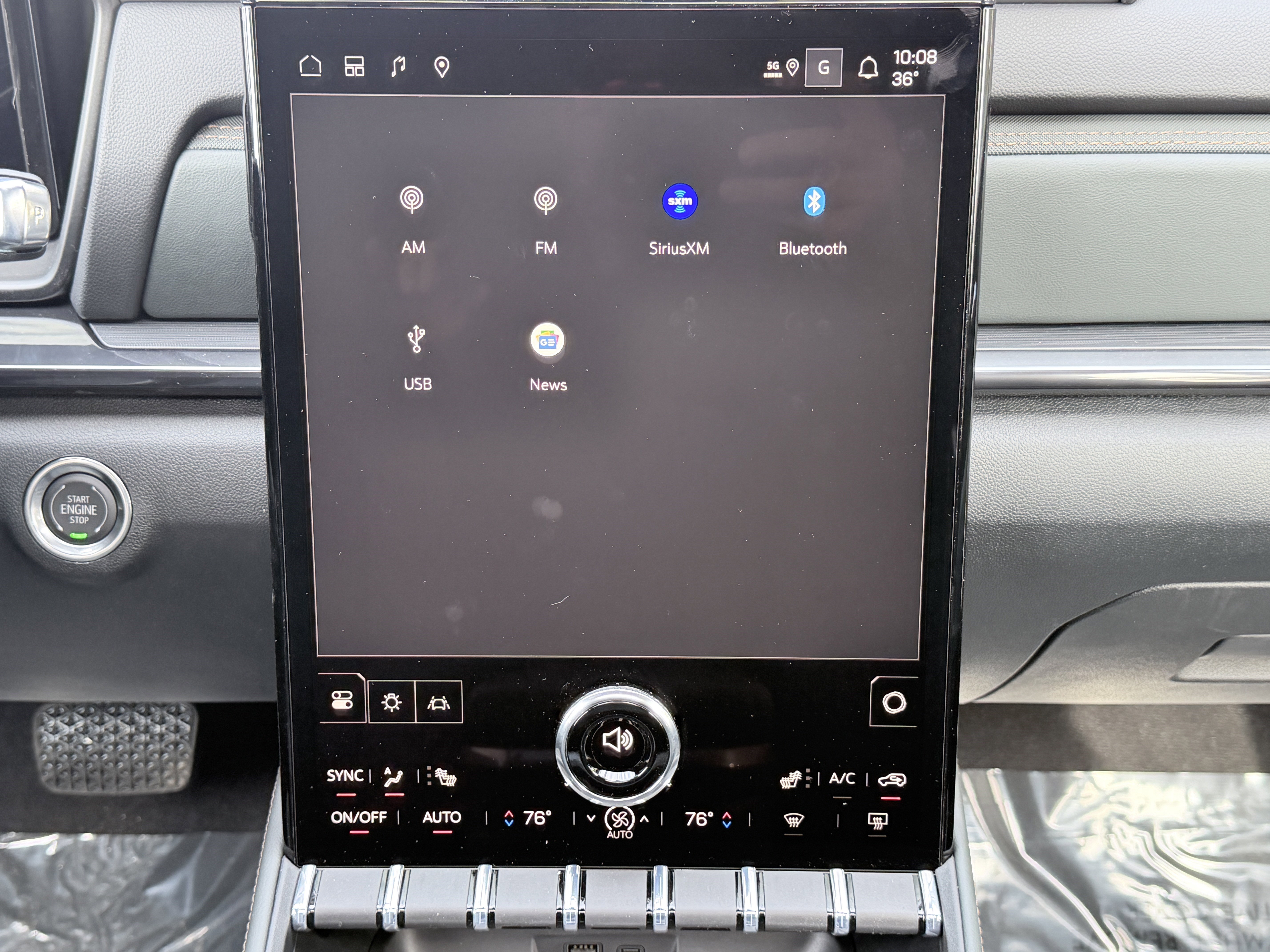 New 2026 GMC Terrain AT4 w/ Technology Package II image 24