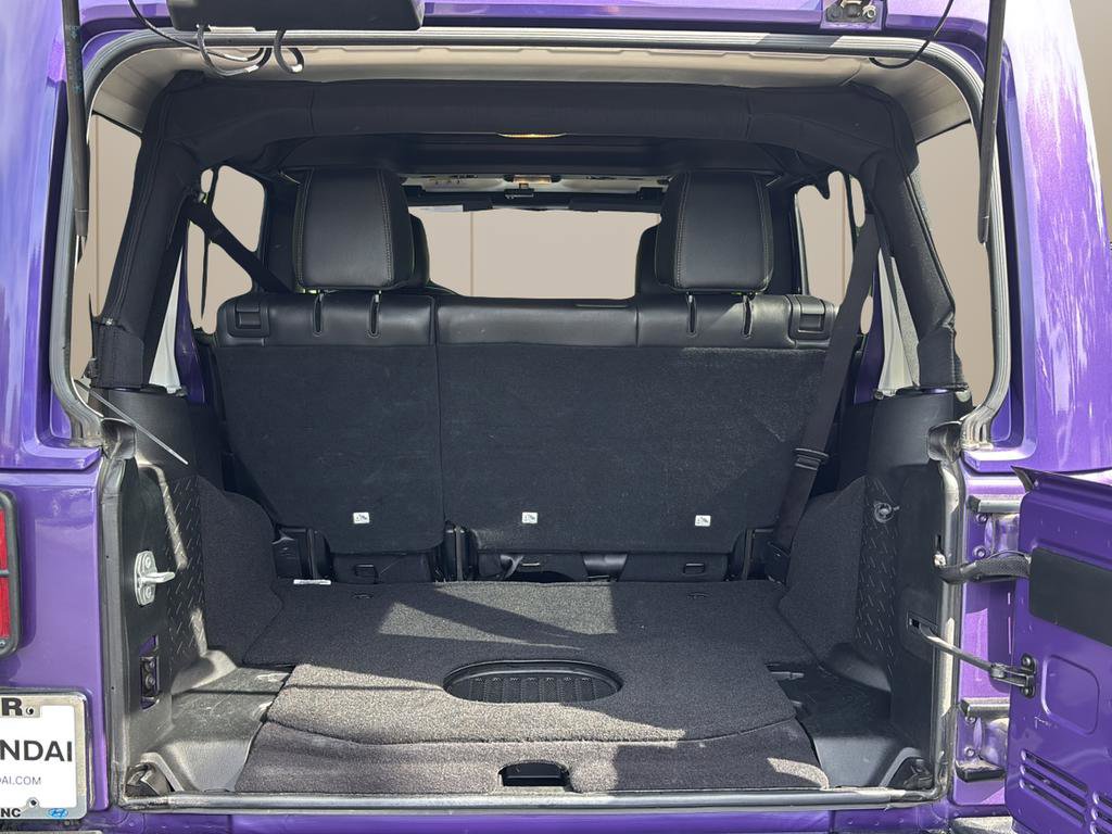 Used 2018 Jeep Wrangler Unlimited Sahara image 14