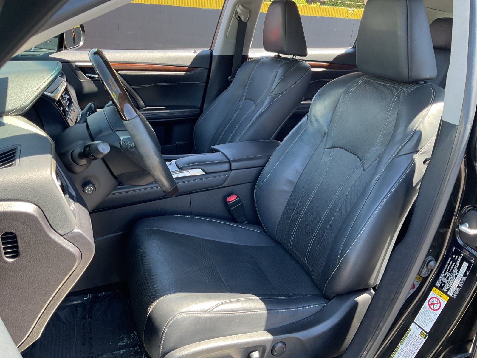Used 2019 Lexus RX 450h AWD w/ Navigation Package image 18