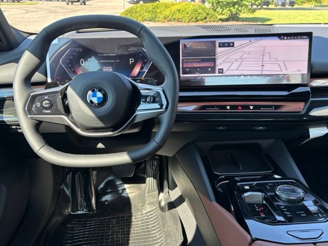 New 2027 BMW 530i xDrive w/ Premium Package AWD/4WD image 18