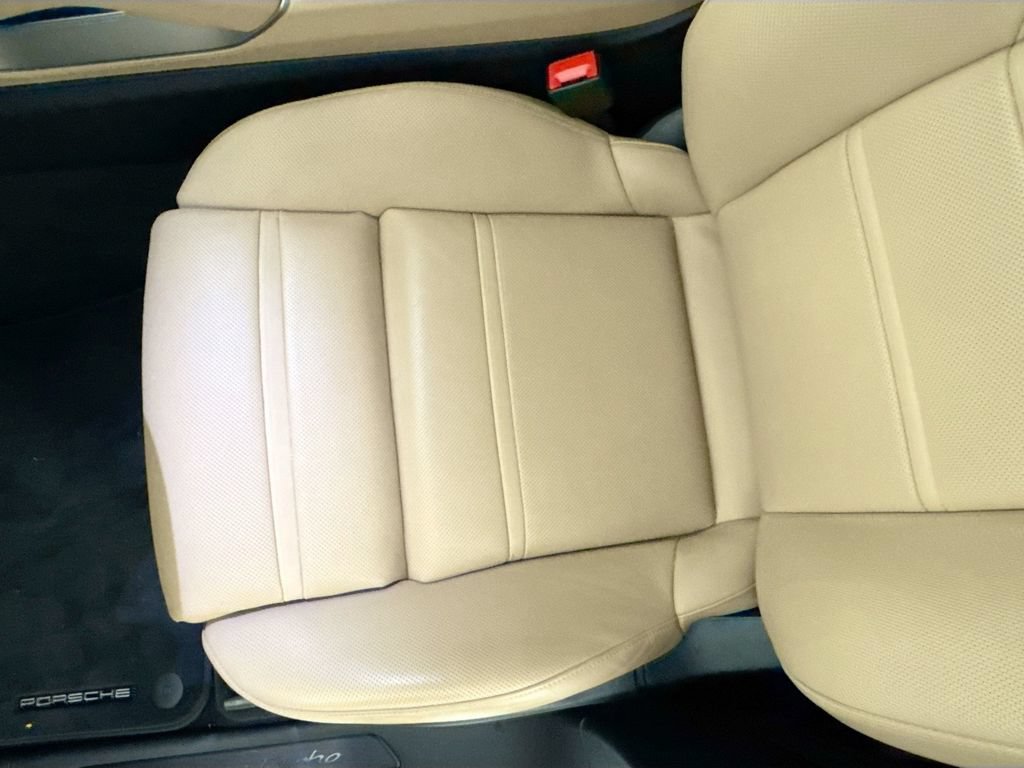 Used 2025 Porsche Cayenne Turbo AWD/4WD image 20