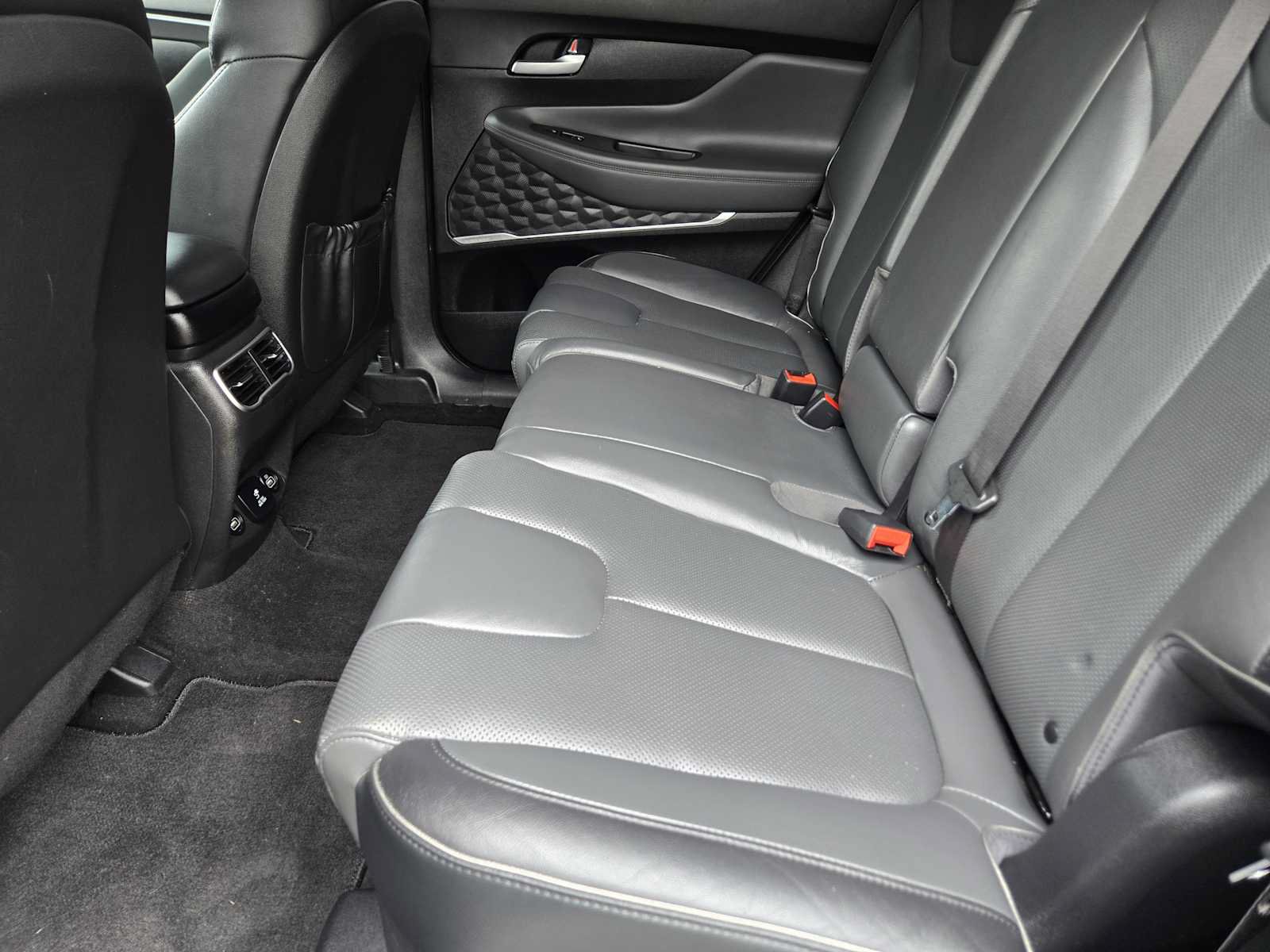 Used 2022 Hyundai Santa Fe Limited w/ Cargo Package AWD/4WD image 31