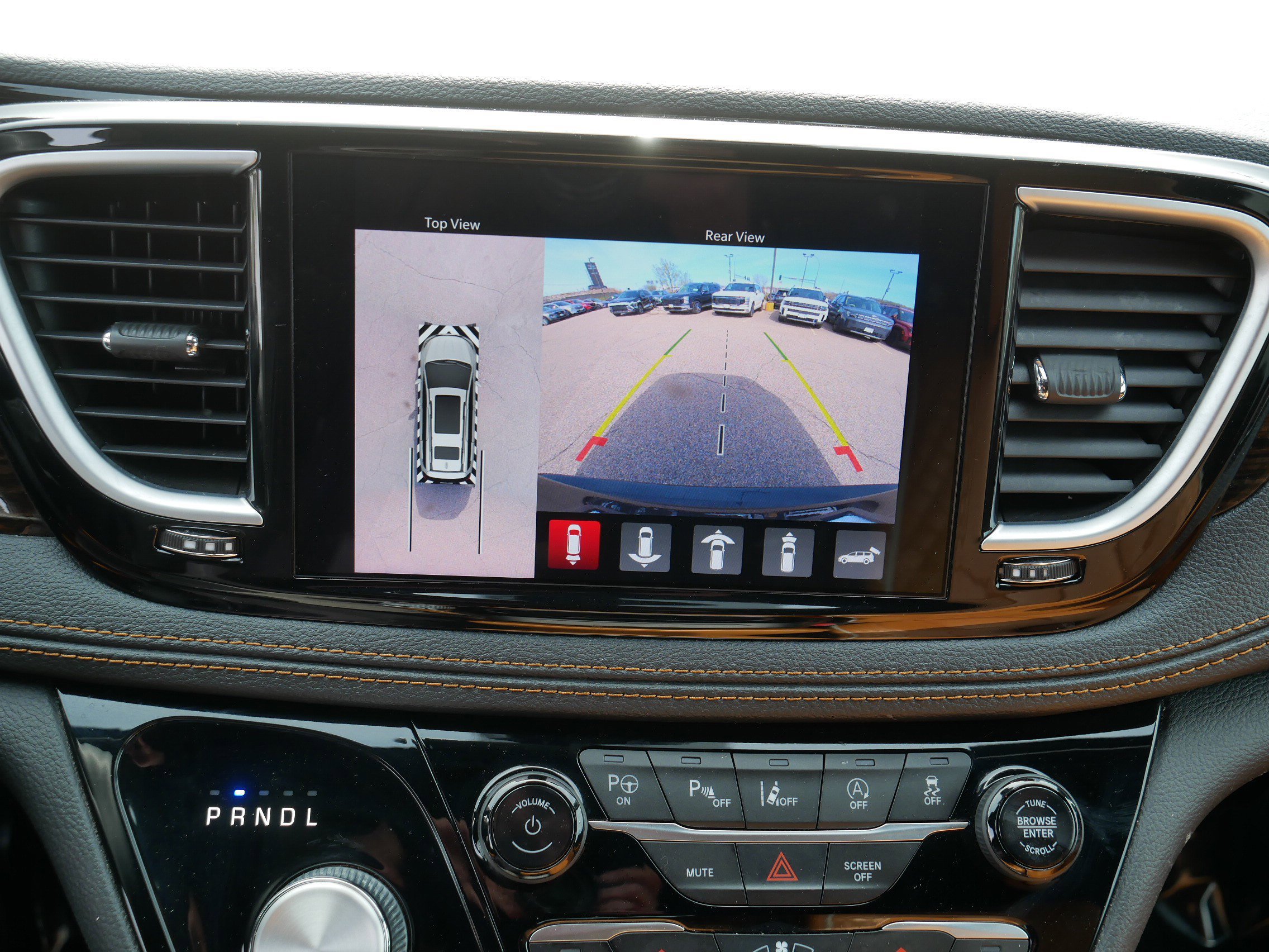 Used 2022 Chrysler Pacifica Pinnacle AWD/4WD image 29