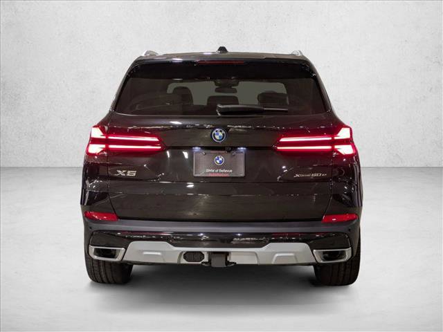 New 2026 BMW X5 xDrive50e image 7
