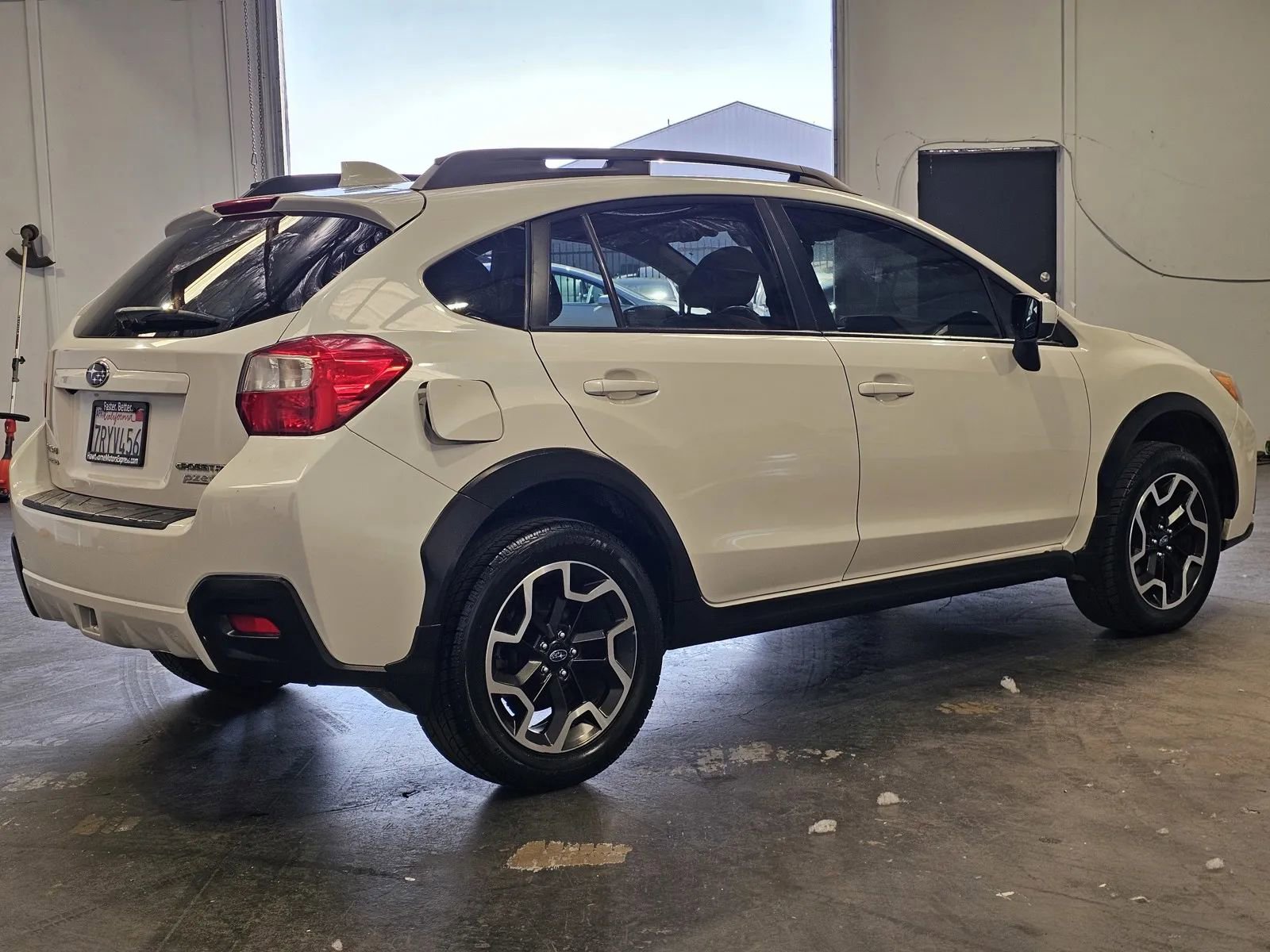 Used 2016 Subaru Crosstrek 2.0i Premium AWD/4WD image 4