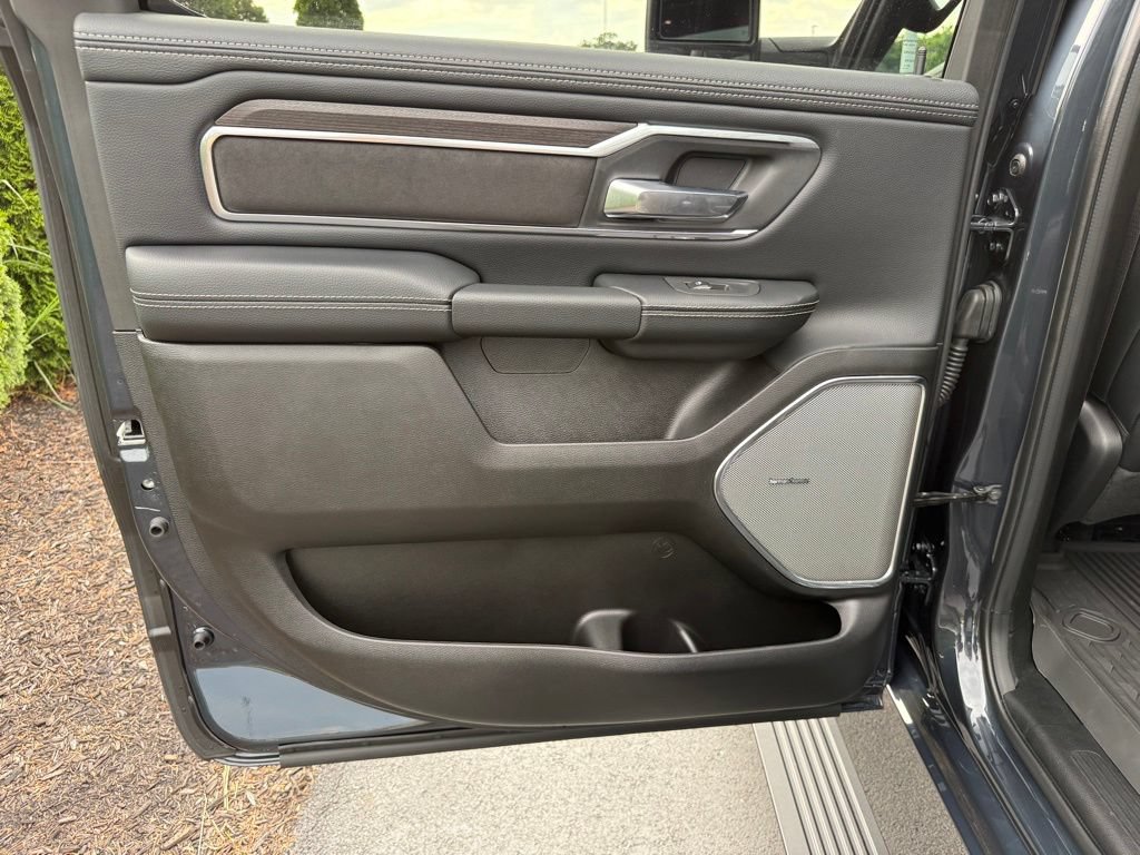 Used 2026 RAM 1500 Laramie w/ Night Edition AWD/4WD image 33