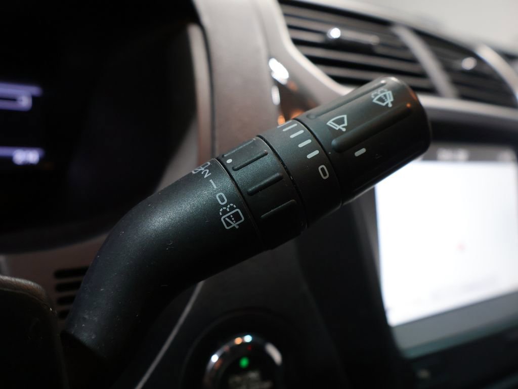 Used 2017 Ford Explorer XLT w/ Equipment Group 202A image 44