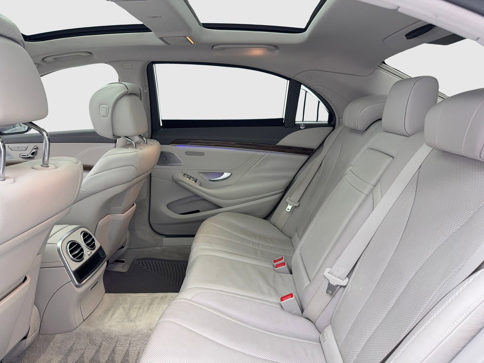 Used 2015 Mercedes-Benz S 550 Sedan image 39