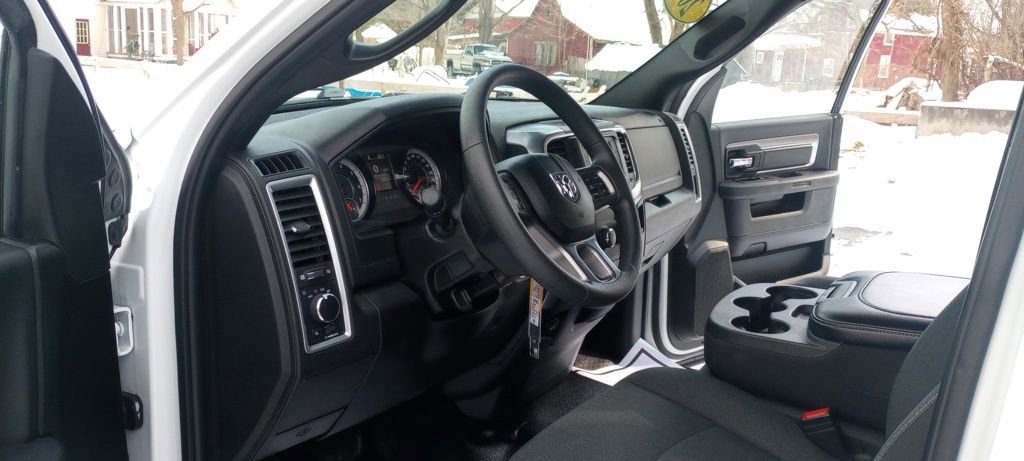 Used 2023 RAM 1500 Classic Warlock image 11