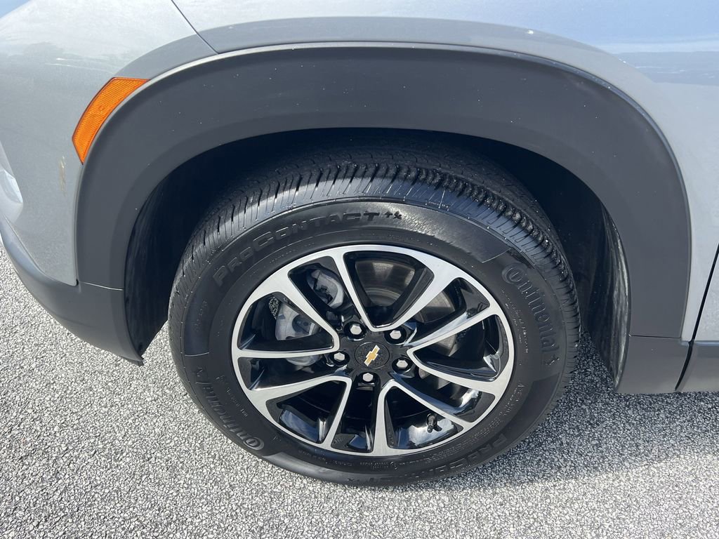 Used 2025 Chevrolet TrailBlazer LT image 31