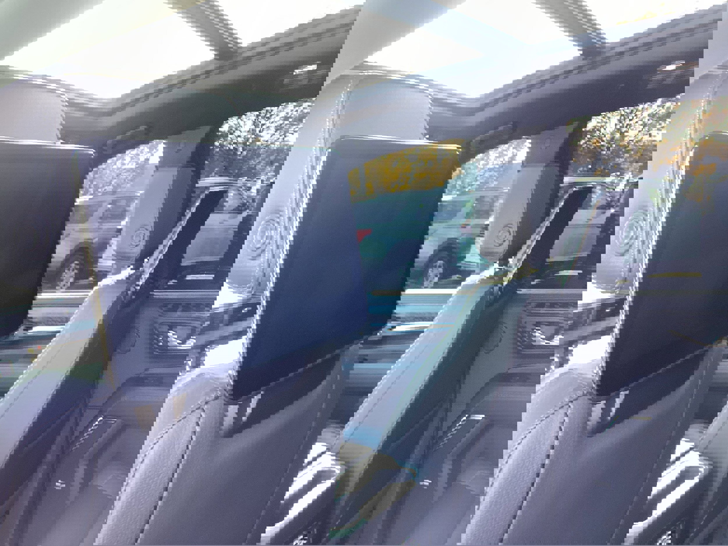 Used 2024 GMC Yukon Denali w/ Denali Reserve Package image 14