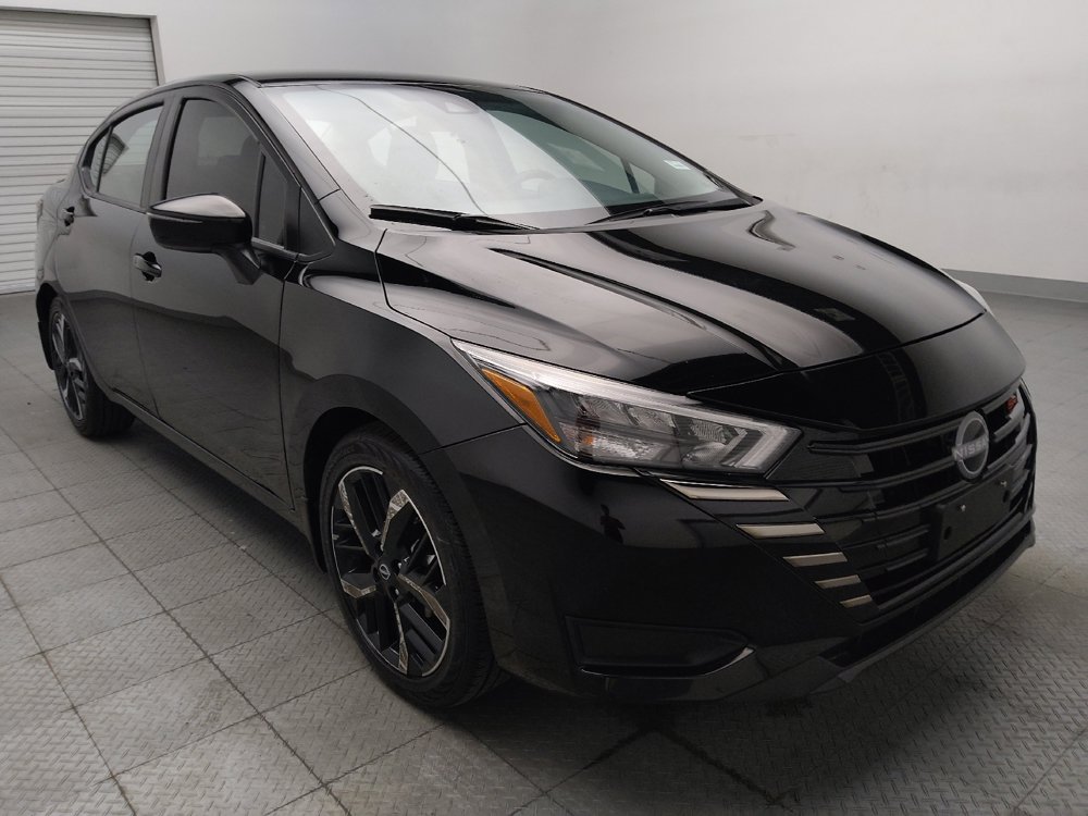 Used 2025 Nissan Versa SR w/ Trunk Package FWD image 13