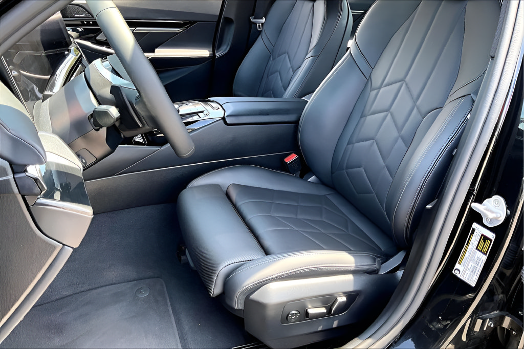 Used 2026 BMW 530i RWD image 18