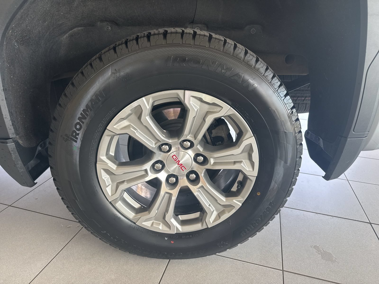 Used 2024 GMC Sierra 1500 SLT AWD/4WD image 14