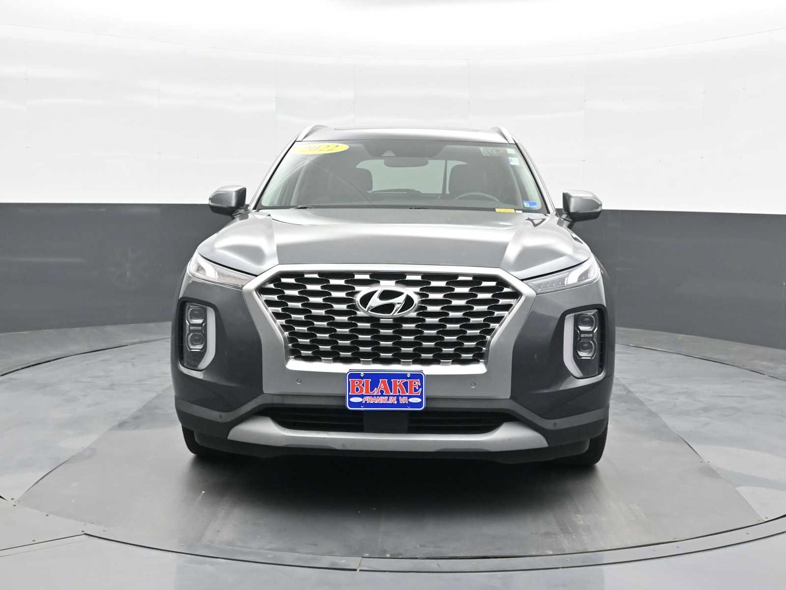 Used 2022 Hyundai Palisade SEL w/ Premium Package AWD/4WD image 3