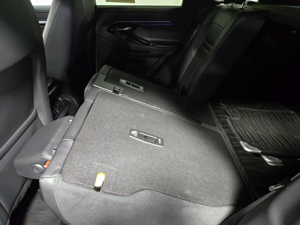 Used 2020 Land Rover Range Rover Evoque SE AWD/4WD image 37