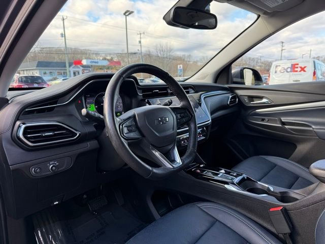 Used 2022 Chevrolet Bolt EUV LT w/ Convenience Package image 14