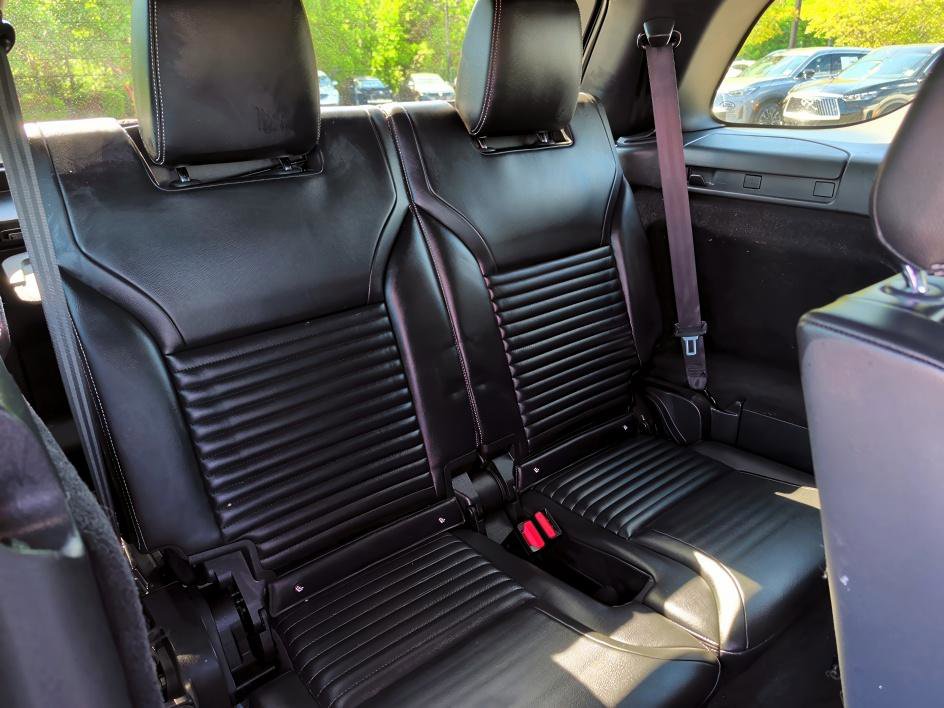 Used 2022 Land Rover Discovery S R-Dynamic AWD/4WD image 14