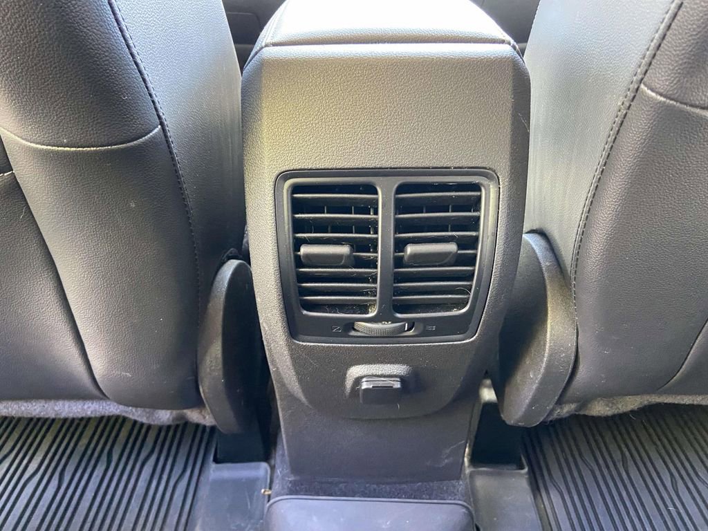 Used 2019 Ford Escape SE image 20