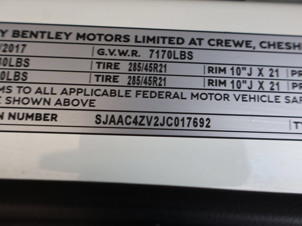 Used 2018 Bentley Bentayga AWD/4WD image 40