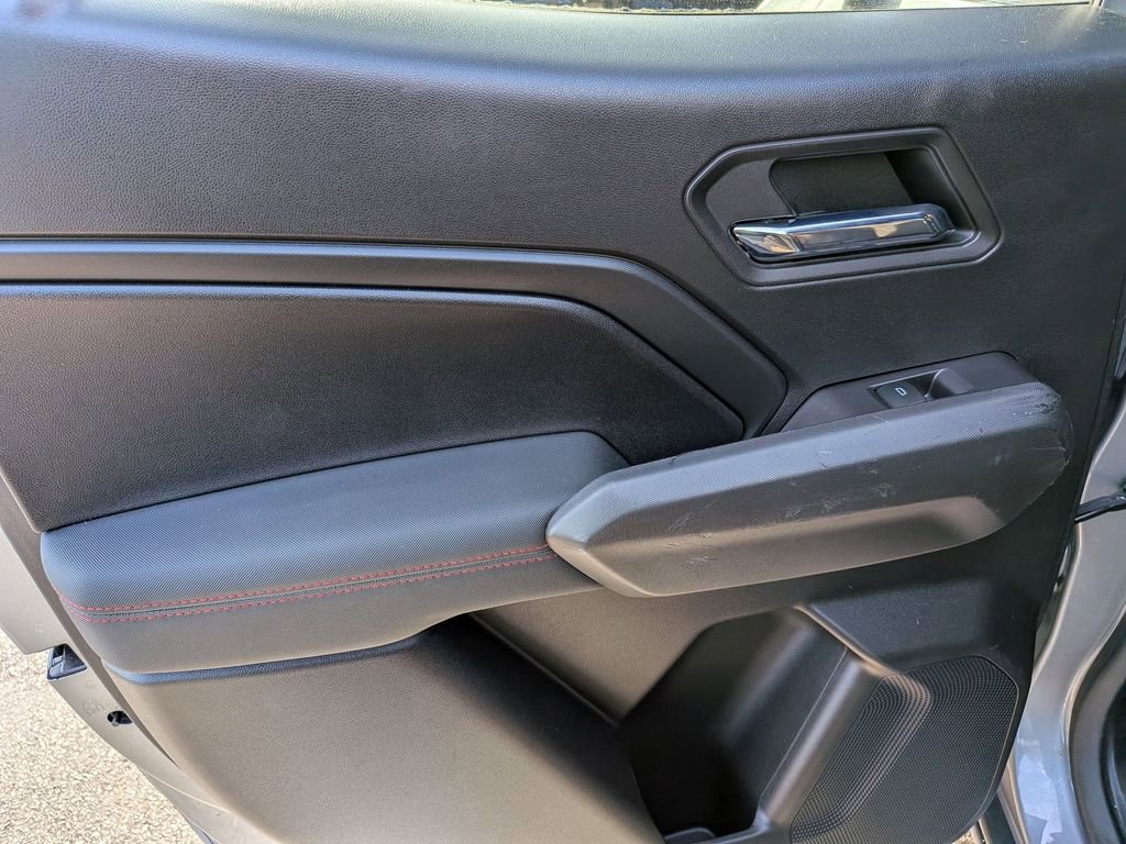 Used 2023 Chevrolet Colorado Z71 w/ Z71 Convenience Package 2 image 25