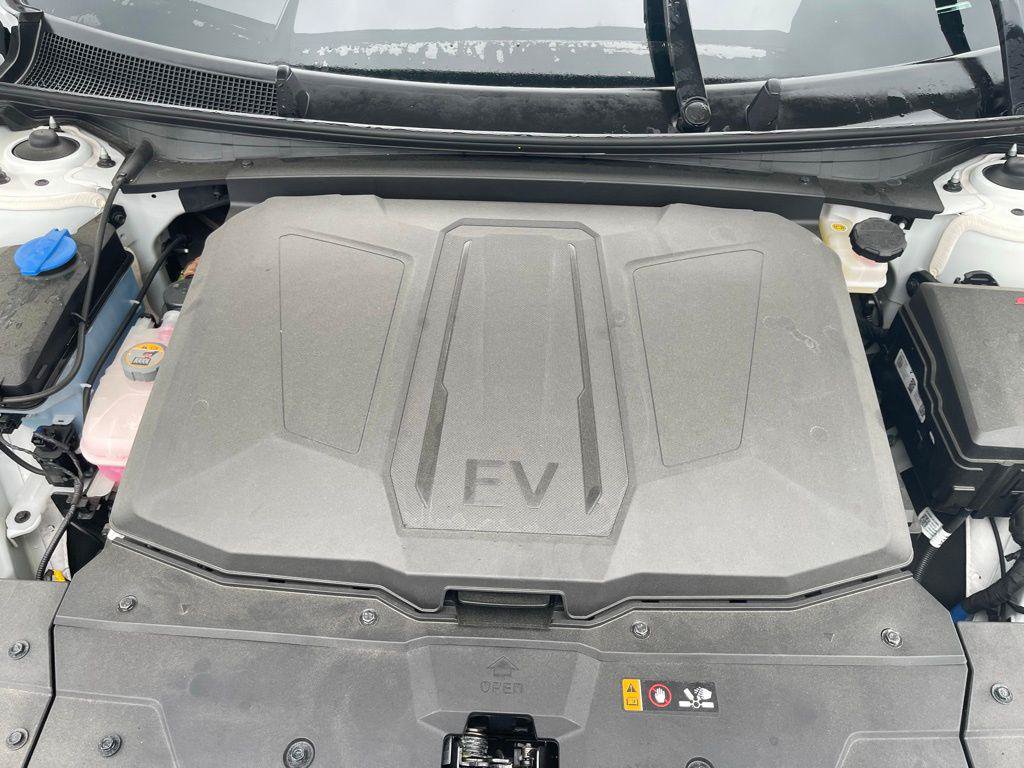 New 2025 Hyundai Ioniq 5 SEL AWD/4WD image 10
