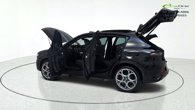 Used 2024 Alfa Romeo Tonale Veloce AWD/4WD image 15