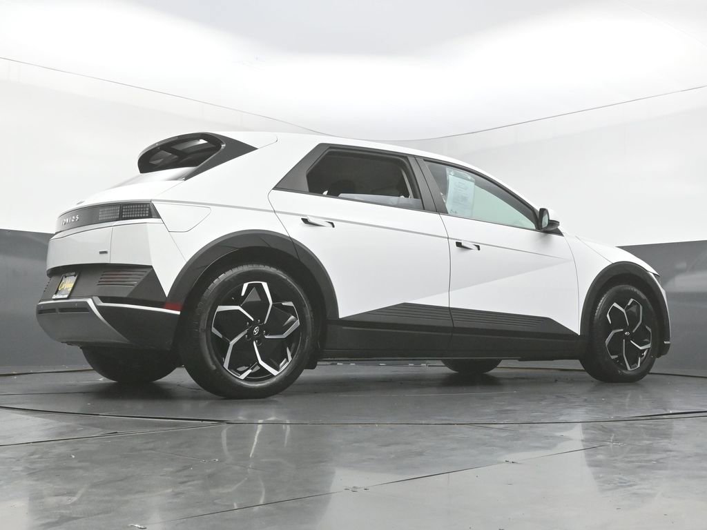 Used 2023 Hyundai Ioniq 5 SE AWD/4WD image 47