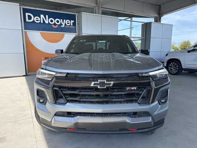 New 2026 Chevrolet Colorado Z71 w/ Technology Package AWD/4WD image 3