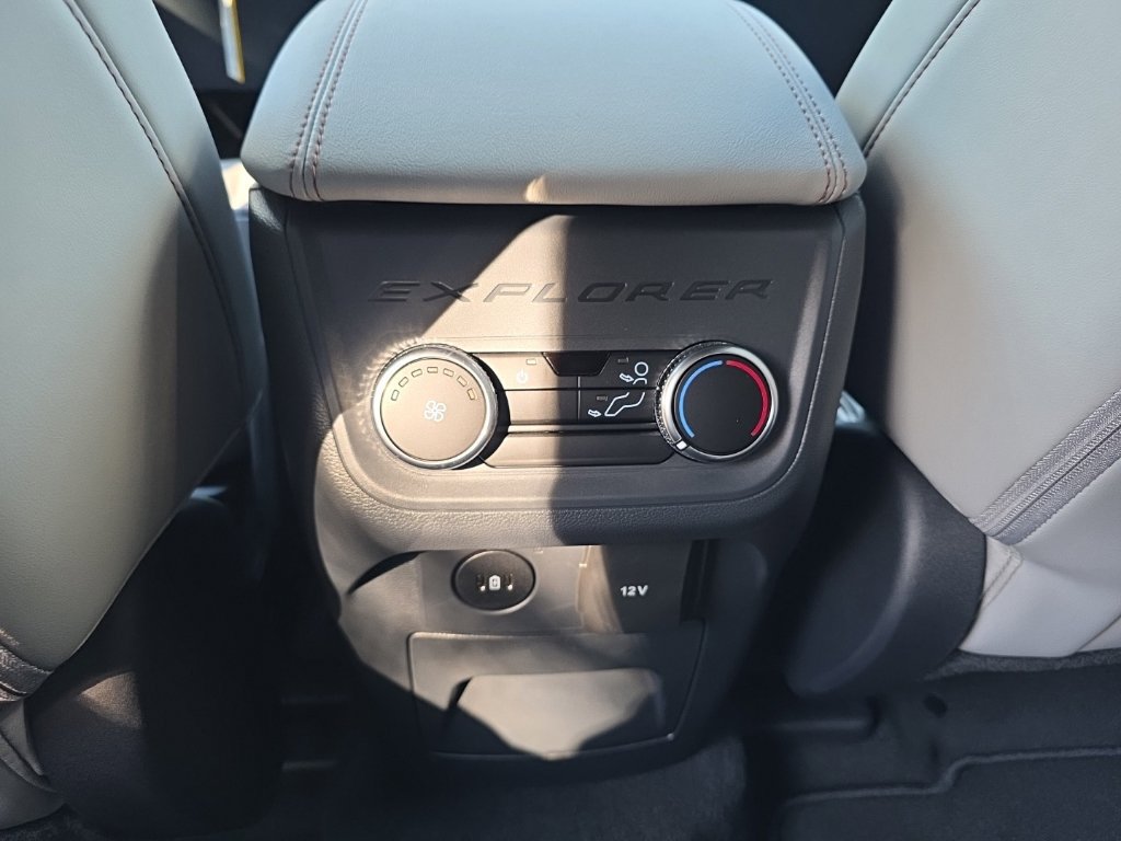 New 2027 Ford Explorer Active w/ Active Comfort Package AWD/4WD image 26