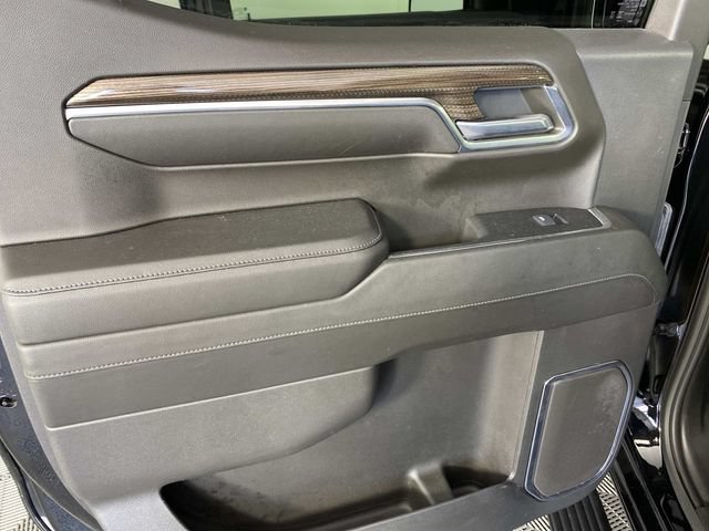 Used 2024 Chevrolet Silverado 1500 LT AWD/4WD image 25