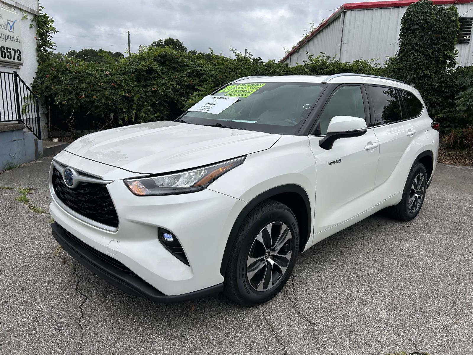 Used 2020 Toyota Highlander XLE FWD image 9